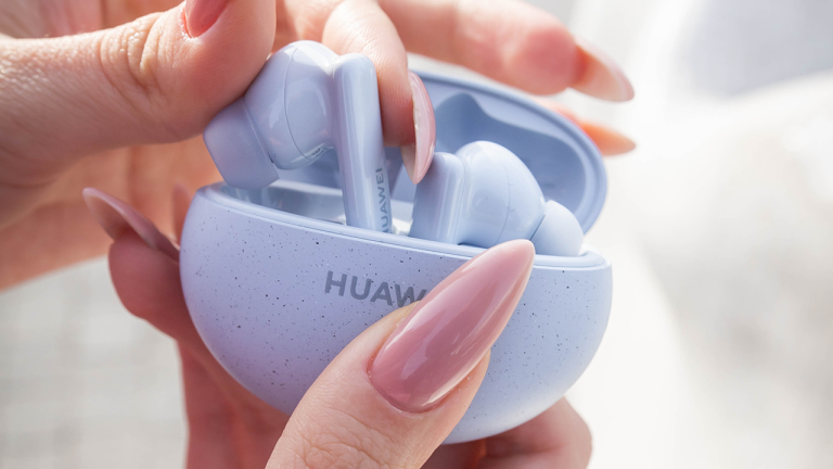 HUAWEI FreeBuds 5i — 8 наурыз Халықаралық әйелдер күніне арналған тамаша сыйлық