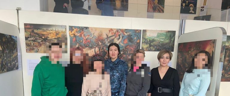 Астана колониясының сотталғандары «Мунктен Бошқа дейін. Әлемнің ең жұмбақ суреттері» өнер галереясын аралады