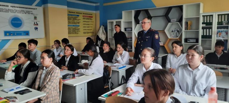 Оқушыларға кәсіптік бағдар беру жөнінде түсіндірме жұмыстары жүргізілді