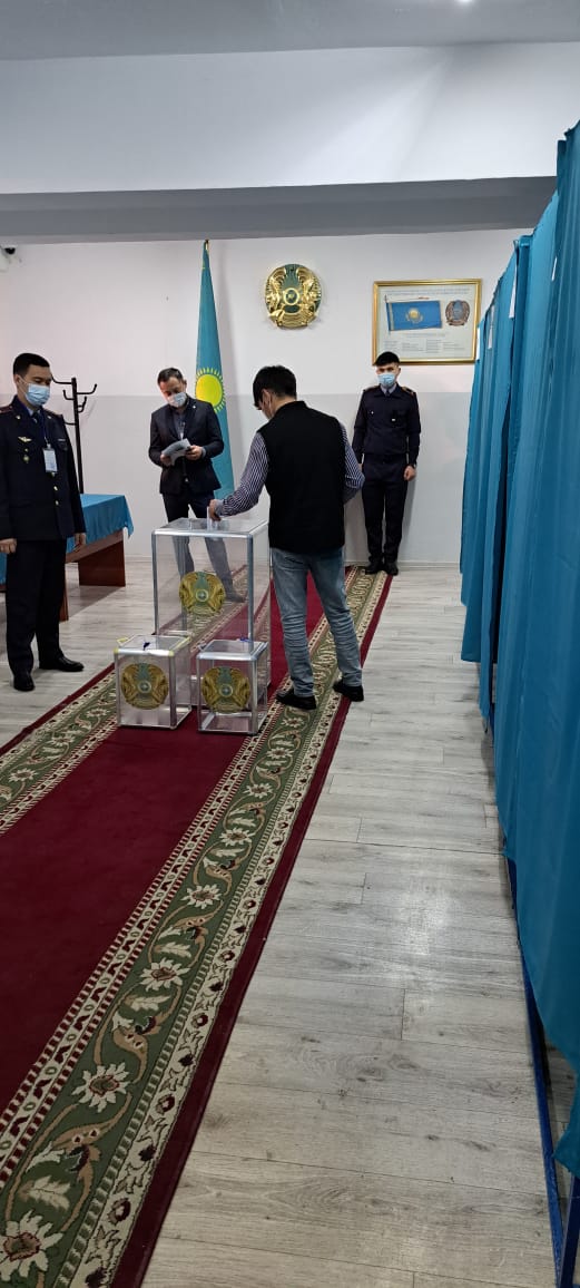 АЛМАТЫДА БІР МЫҢНАН АСТАМ ТҰТҚЫН ДАУЫС БЕРДІ