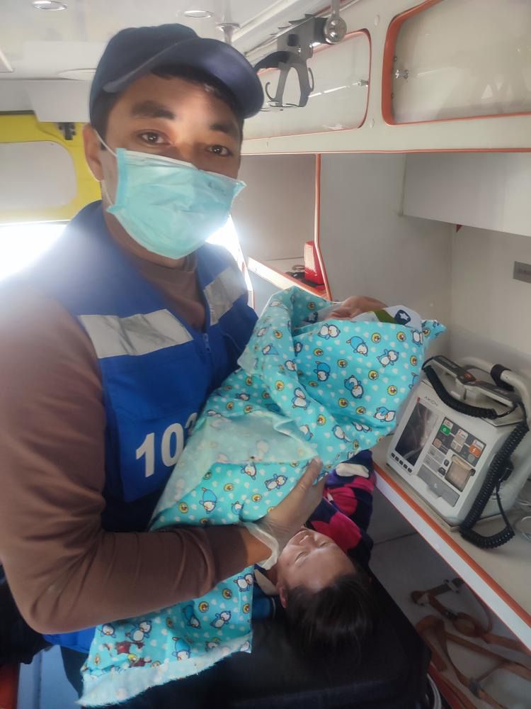 Фельдшер из Алматинской области «крестный отец» семерых детей