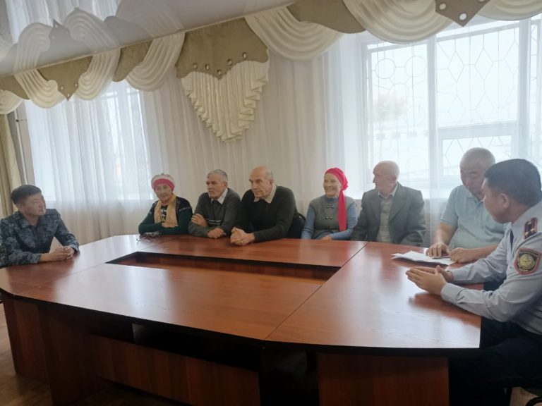 Сотрудники учреждения №18 с. Половинка  Шемонаихинского района встретились с ветеранами уголовно-исполнительной системы