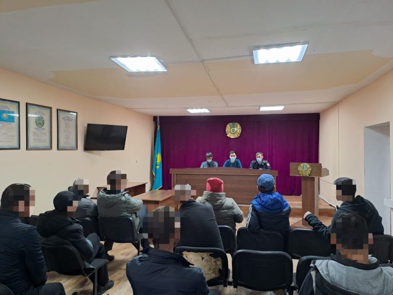 Ақтөбеде қоныс колониясындағы сотталғандарға бостандыққа шыққаннан кейінгі әлеуметтік көмек түрлері түсіндірілді