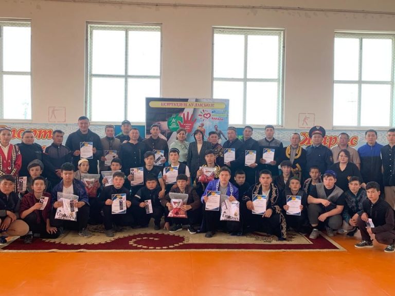 Полицейлер қазақтың ұлттық ойындарын өткізді