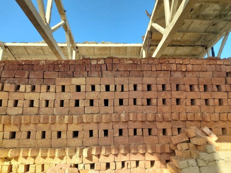 Қызылорда облысы бойынша ҚАЖ департаментіне қарасты №60 мекемесінің өндірістік аймағында күйдірілген кірпіш өндіреді