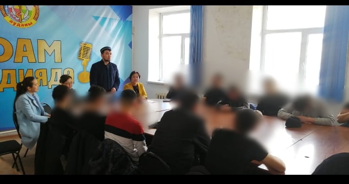 Пробация есебіндегі азаматтар мешіт имамымен кездесті