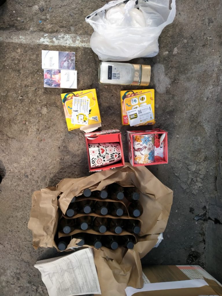 Көлік жүргізушісі әйелдер колониясына тыйым салынған заттар кіргізбек болған