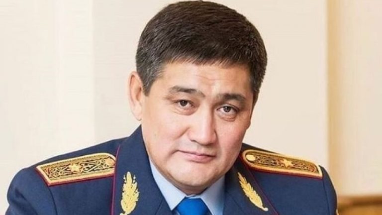 Генерал Күдебаев Бішкектен Ыстамбұлға ұшып кеткен — Бас прокуратура
