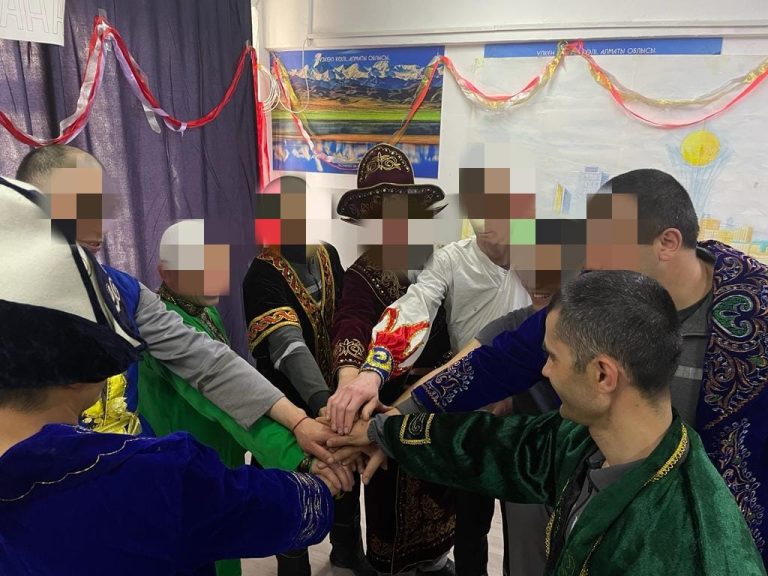 Алматы қаласы бойынша ҚАЖ Департаменті №72 мекемесінде мекемеде ұсталатын сотталғандардың арасында мерекелік концерт өтті