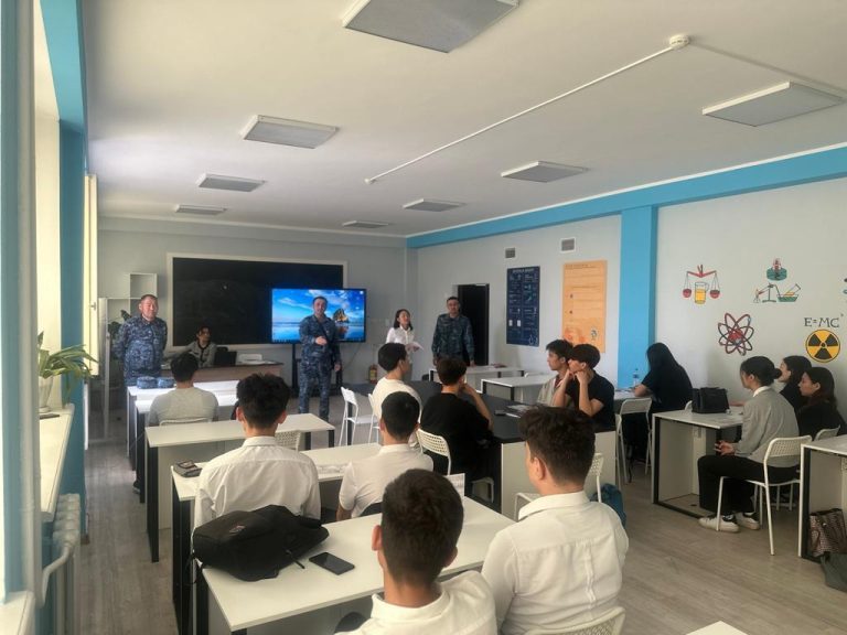 Агитационная работа по приглашению учеников выпускных классов на поступление в Костанайскую Академию МВД РК