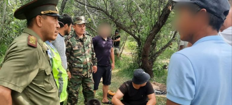 Бәйдібектік полицейлер суға түсу кезіндегі қауіпсіздік бойынша жұмыстар атқаруда