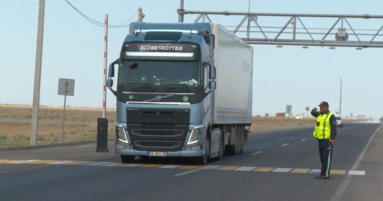 Түркістан облысында жанар-жағар майды заңсыз тасымалдаудың жолын кесу мақсатында рейд басталды