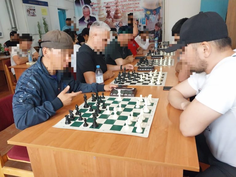 Ақтөбе қаласында есептегі сотталғандар шахматтан сайысты