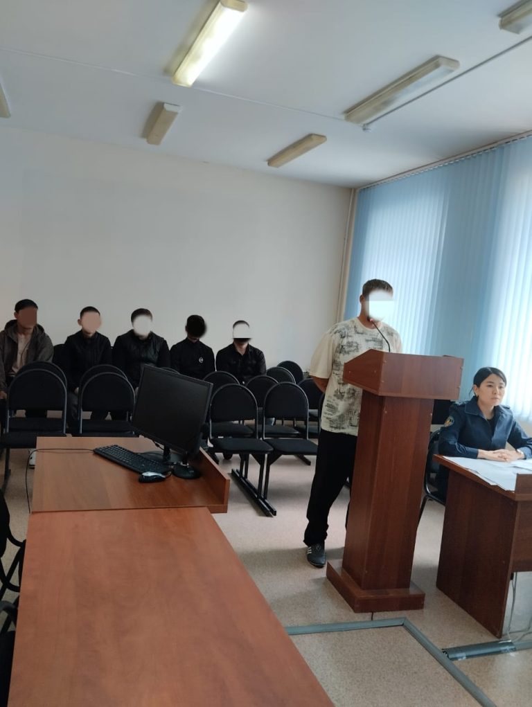 Ақтөбе облысында пробация есебіндегі қайта қылмыс жасауға бейім сотталғандар ашық сот отырысына қатыстырылды