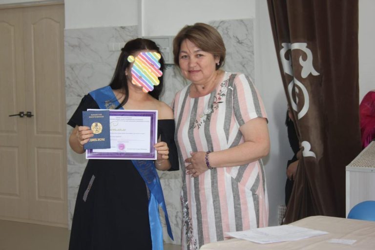 Сотталған азаматшаларға дипломдар табысталды