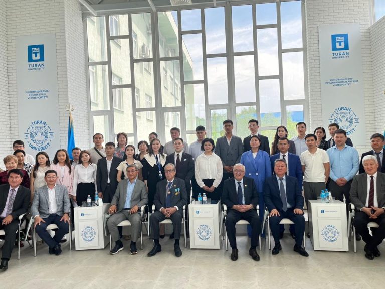 «ҚР Мемлекеттік қызметші» күні қарсаңында мемлекеттік басқарудың әр саласында еңбек етіп жатқан жас мамандардың мемлекеттік қызмет ардагерлерімен кездесуі өтті