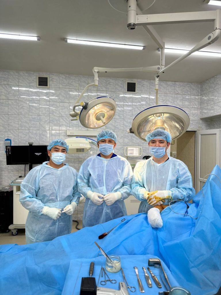 Алматы облысының травматологтары шетелдік науқасқа ота жасады