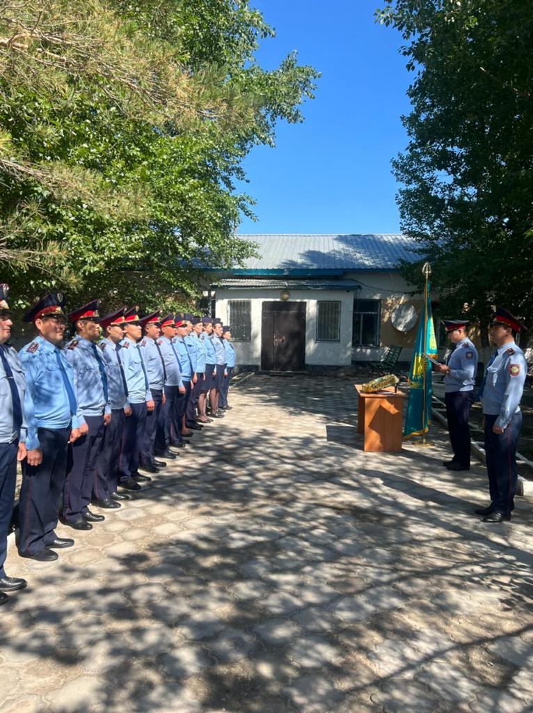 Государственными символами Республики Казахстан являются: Государственный Флаг, Государственный Герб, Государственный Гимн