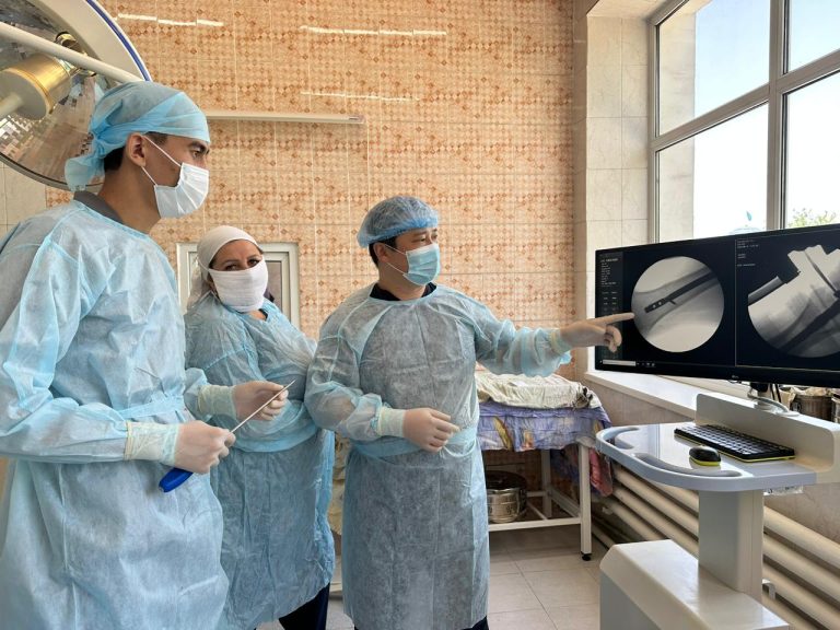 В Алматинской области проведена операция на коленный сустав