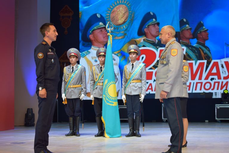 СҚО бойынша ҚАЖД 60-тан астам қызметкері «Қазақстан полициясы күні» қарсаңында марапатталды