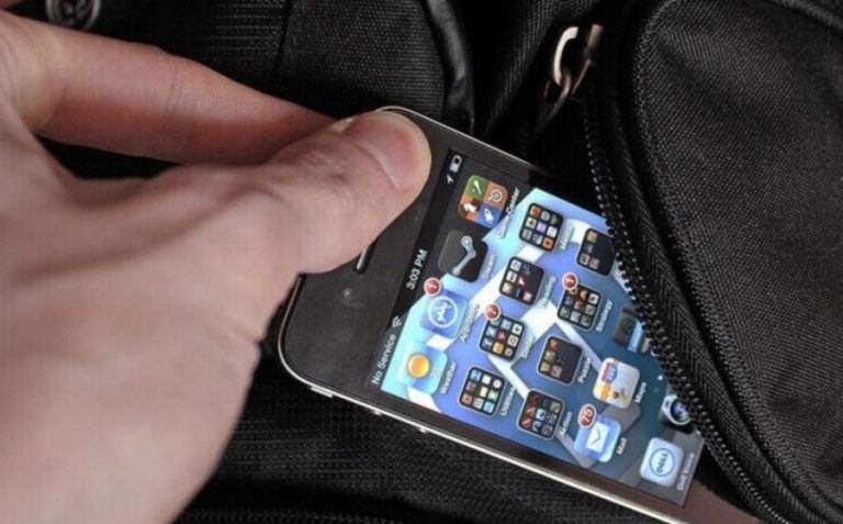 Дүкеннен тұтынушының ұялы телефонын ұрлаған ер адам анықталды