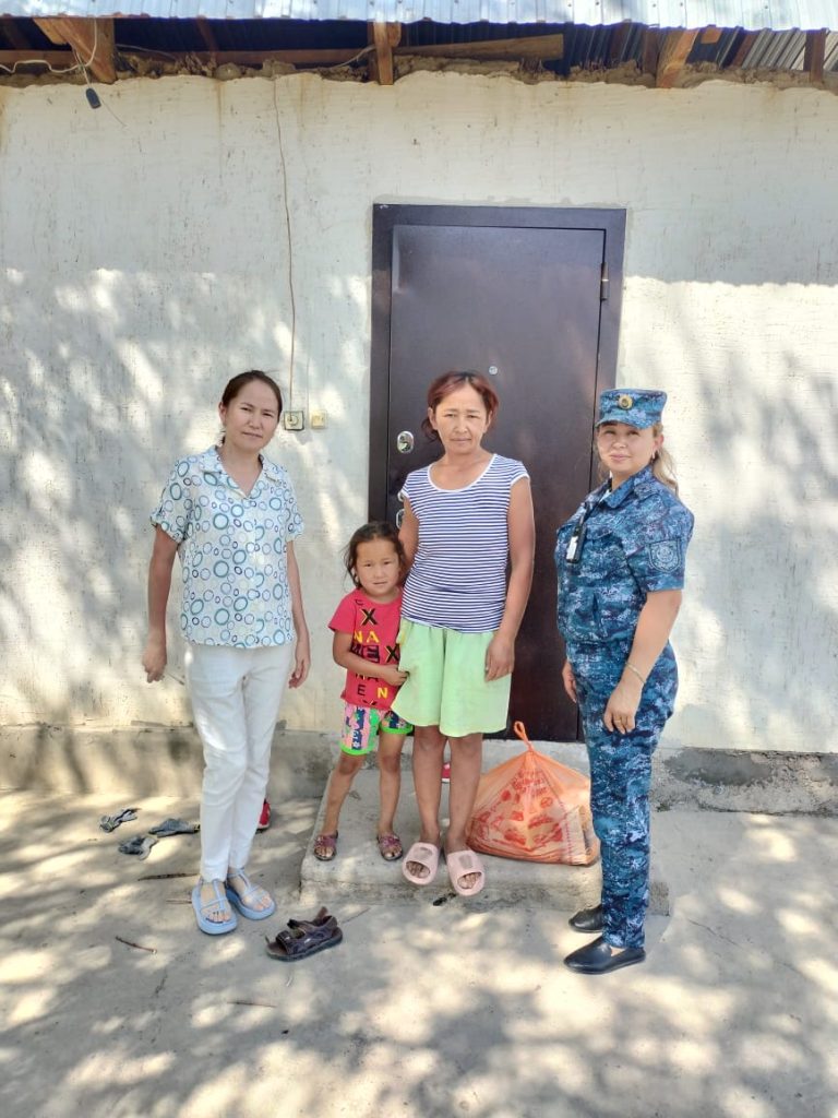 Алматы облысының ҚАЖ қызметкерлері Құрбан айтта қайырымдылық жасады