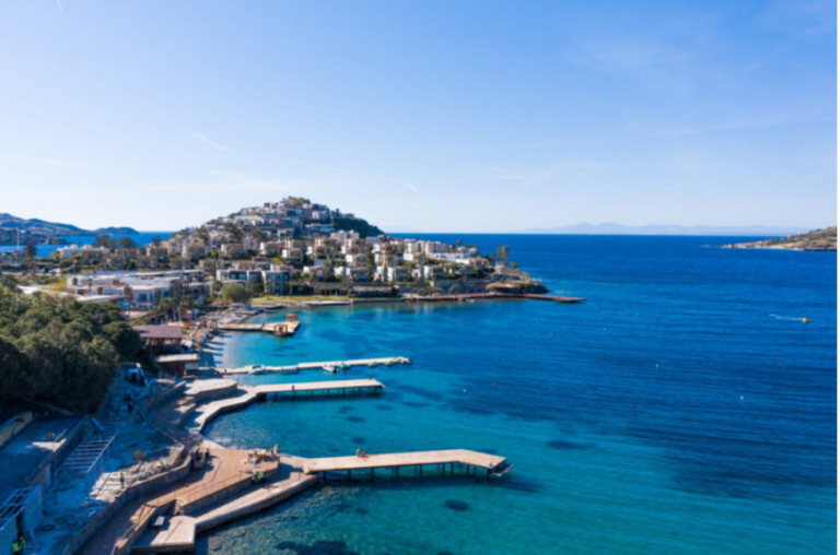 ҚОС ТЕҢІЗДІҢ ТОҒЫСҚАН ТҰСЫНДАҒЫ МУҒЛА