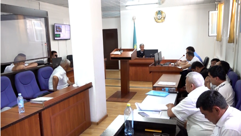 «Қылмыстық іс 20 том»: Түркістан облысында қамаудағы 6 полицияның туыстары әділдік іздеп жүр