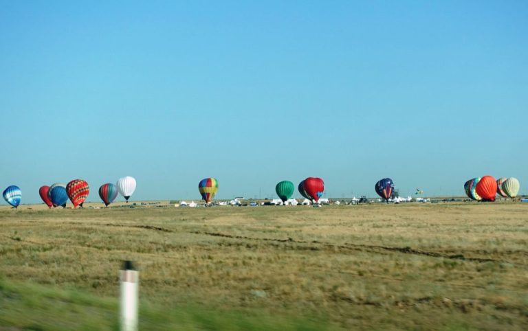 Впервые в Казахстане 22 – 23 июля 2023 года в городе Конаев прошел фестиваль воздушных шаров «Небо тысячи красок».