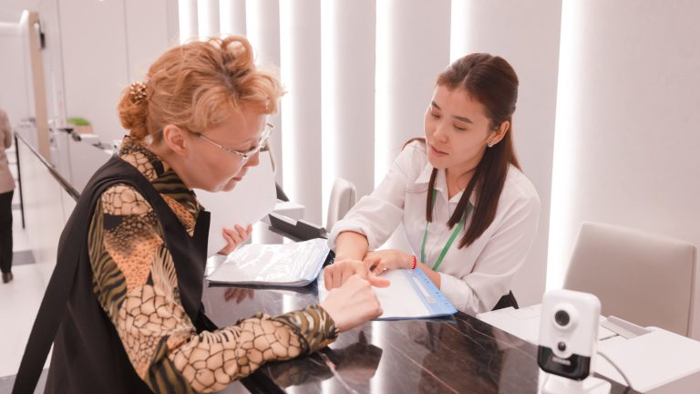 Центр приема граждан заработал в Астане