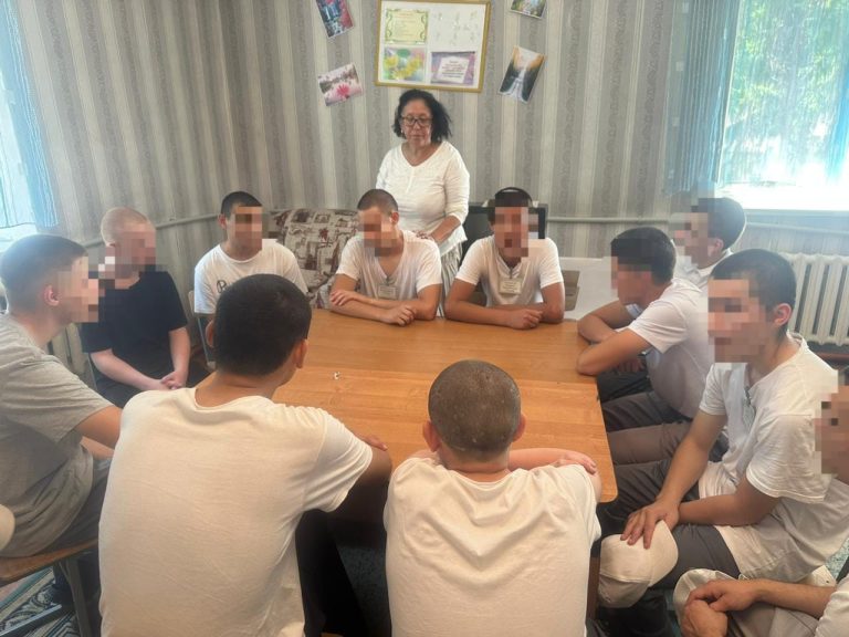 Бас бостандығынан айыру орындарынан шықан адамдарды                                     әлеуметтік бейімдеу