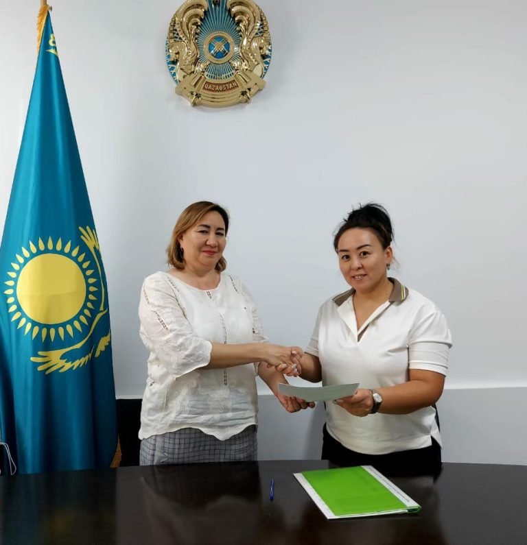 «Адамды адам еткен — кітап, адамзат еткен — кітапхана»