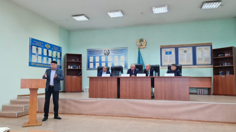 Ветераны провели лекцию для сотрудников УИС