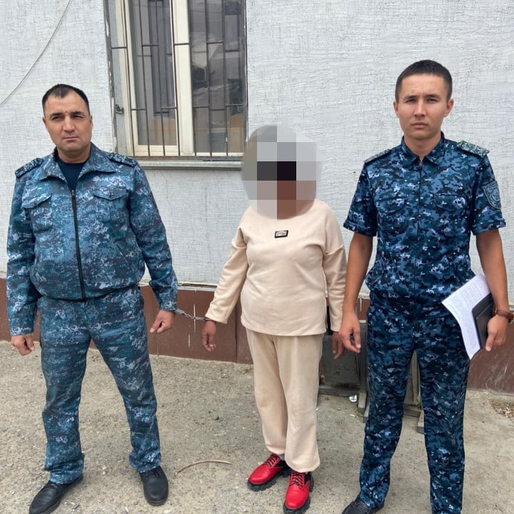 Пробация есебіндегі азаматша сот залынан қамауға алынды