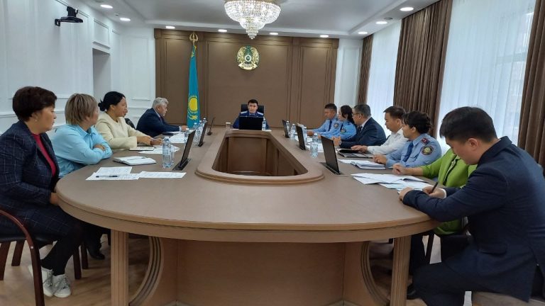 Вопросы увеличения трудозанятости осужденных в учреждениях УИС области и подученных службы пробации рассмотрели на совместном совещани прокуратуры Акмолинской области