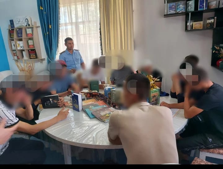 Пробация есебіндегі сотталғандар кітапханадан рухани азық алды