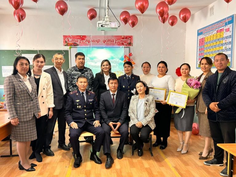 Ұстаздарға құрмет көрсетілді