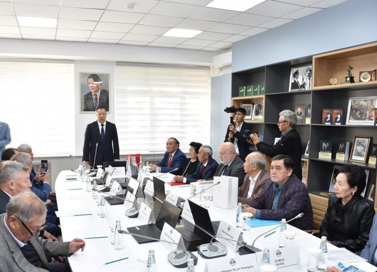 В КазНУ открылась аудитория имени Кемеля Токаева