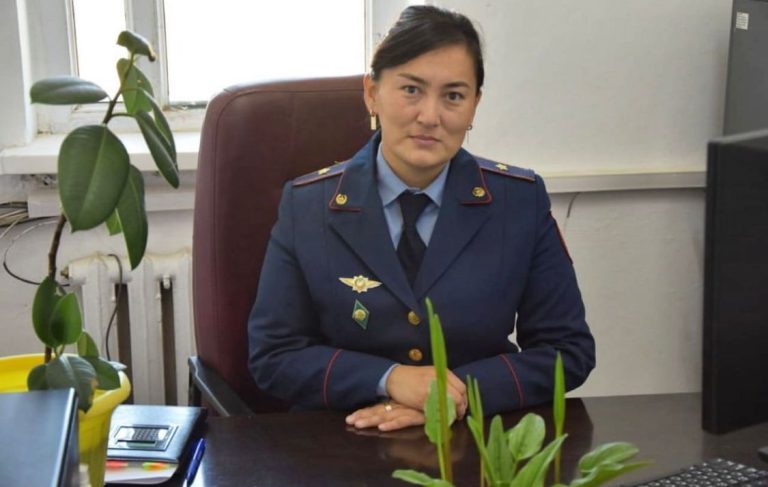 Кадр қызметіне 105 жыл