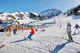 ГОРНЫЙ КУРОРТ «ШЫМБУЛАК» — ЛУЧШИЙ ГОРНОЛЫЖНЫЙ КУРОРТ 2023 ПО ВЕРСИИ SKI BUSINESS AWARDS