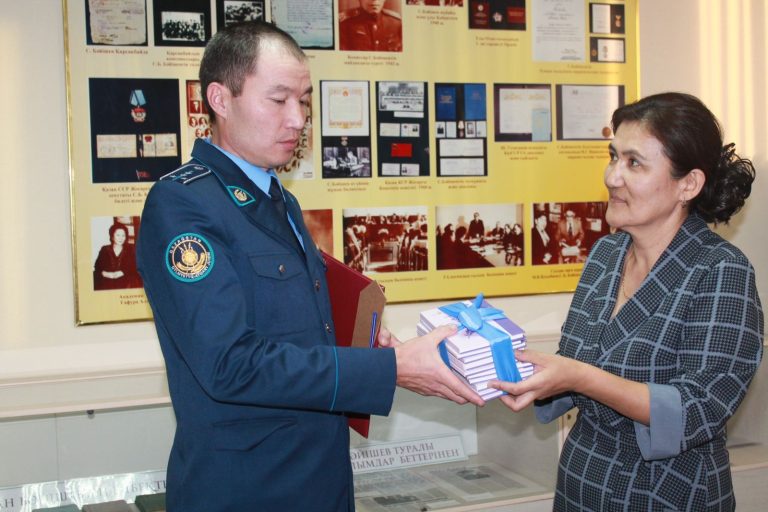 Библиотечный фонд учреждения №9 ДУИС по Актюбинской области пополнился новыми литературными книгами