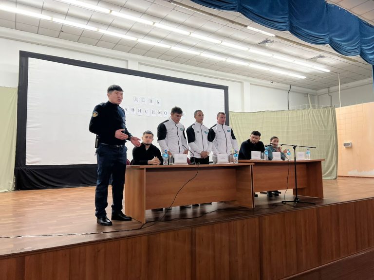 В Алматинской области осужденные встретились со знаменитыми спортсменами