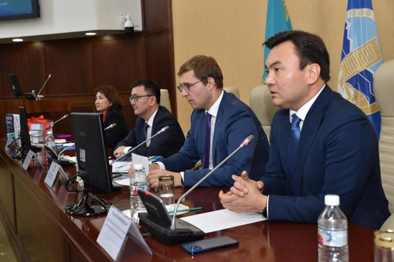 OXFORD QAZAQ DICTIONARY СӨЗДІГІНІҢ ТАНЫСТЫРЫЛЫМЫ ӨТТІ