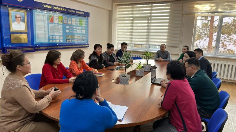 Дөңгелек стөлде тау-кен немесе құрылыс жұмыстарын жүргізу кезінде қауіпсіздік ережелерін бұзумен күресудің қылмыстық-құқықтық, криминологиялық және криминалистикалық мәселелері талқыланды