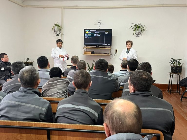 №17 мекемесінде сотталғандар арасында АИТВ, ЖИТС және туберкулездің алдын алу бойынша іс-шаралар тұрақты негізде өткізіледі