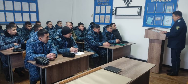 Практические занятия,подкрепленные знаниями теории по недопущению противоправных действий, проводятся с сотрудниками акмолинских учреждений