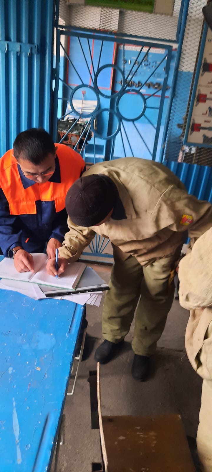 «Автомобильдерді жөндеу бойынша үздік слесарь» және «Үздік электр газбен дәнекерлеуші» өңіраралық кәсіби шеберлік конкурсы өтті