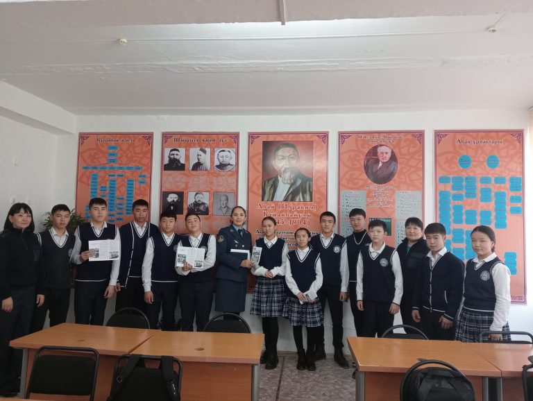 Как поступить в Костанайскую академию МВД РК, рассказали выпускникам школ области Абай