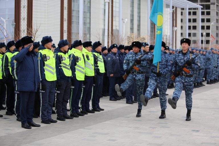 Облыс орталығында Түркістан облысы ПД полицейлерінің гарнизондық байқауы өтті