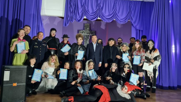 Алматы қаласы, Алматы және Жетісу облыстары бойынша ҚАЖД №10 мекемесіне мерекелік концертпен танымал әншілер мен спортшылар келді